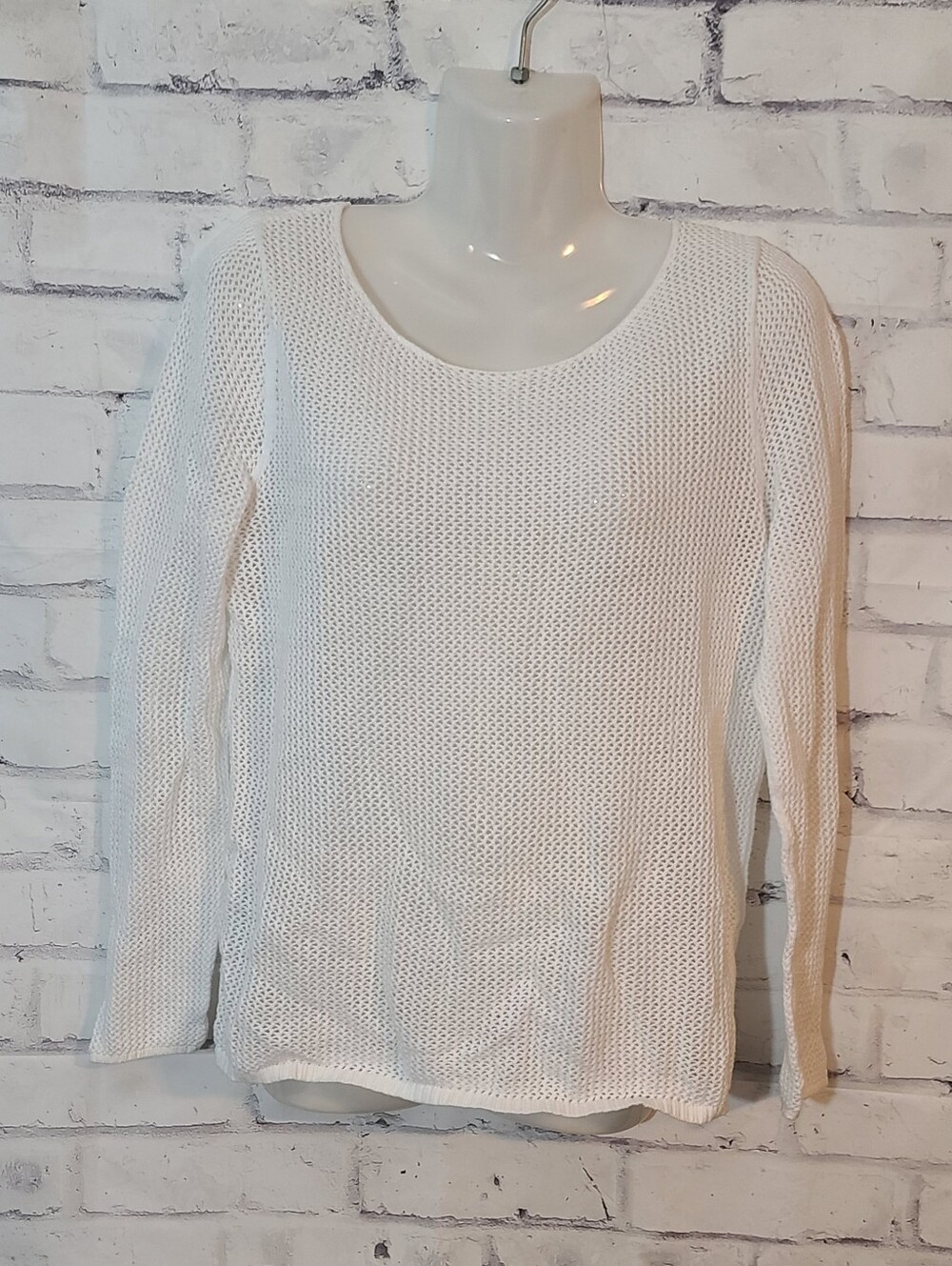 Old Navy White Fishnet Scoop Neck Lightweight Shirt Med